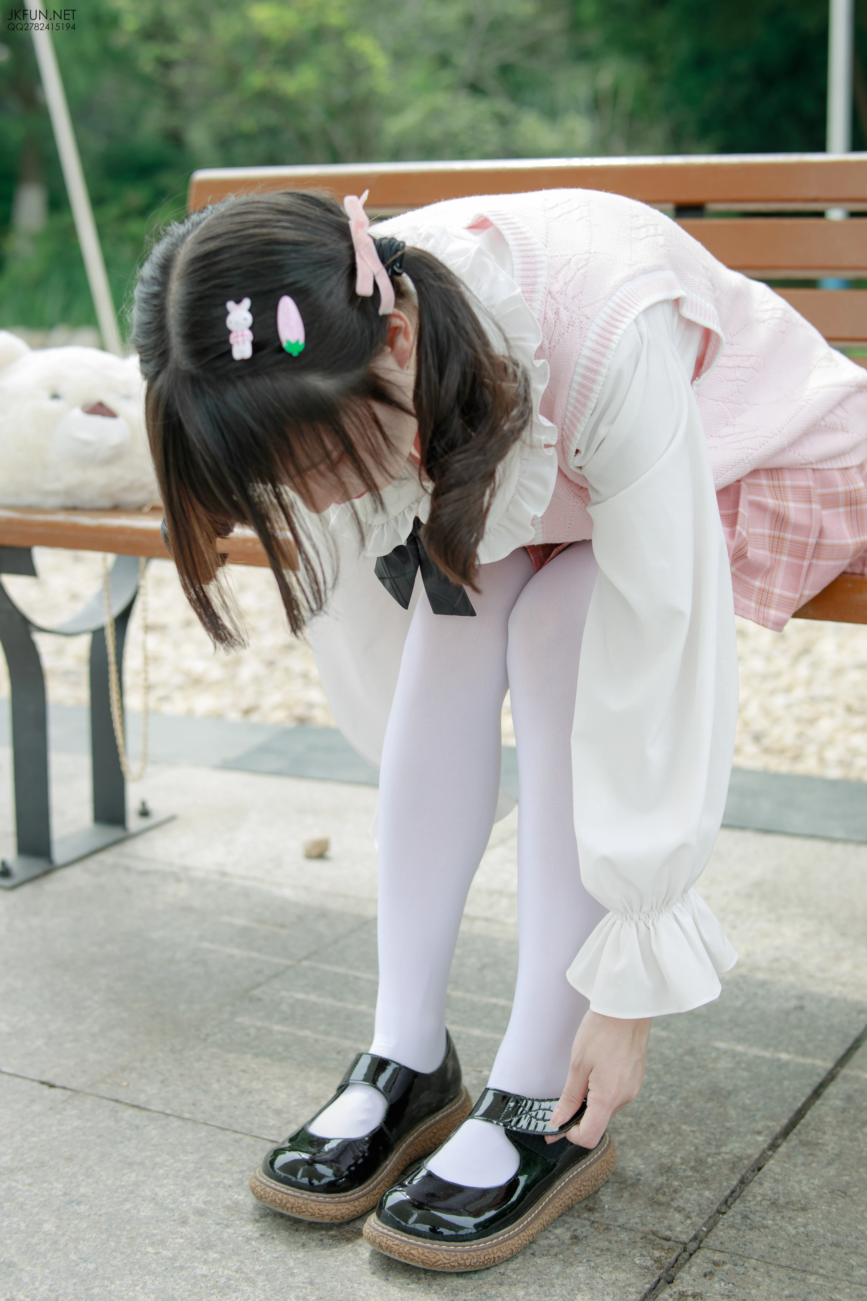 森萝财团 [JKFUN-007] 默陌 80D白丝 [126P 1V]插图9